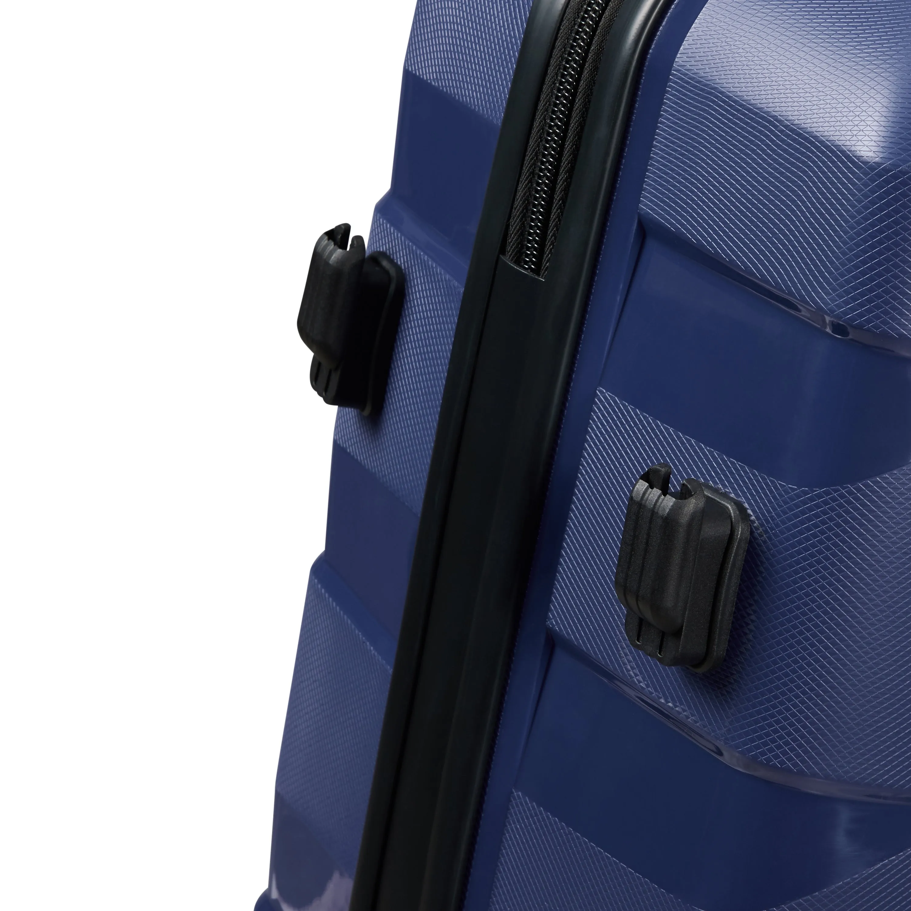 American Tourister Air Move Spinner Carry-On Luggage