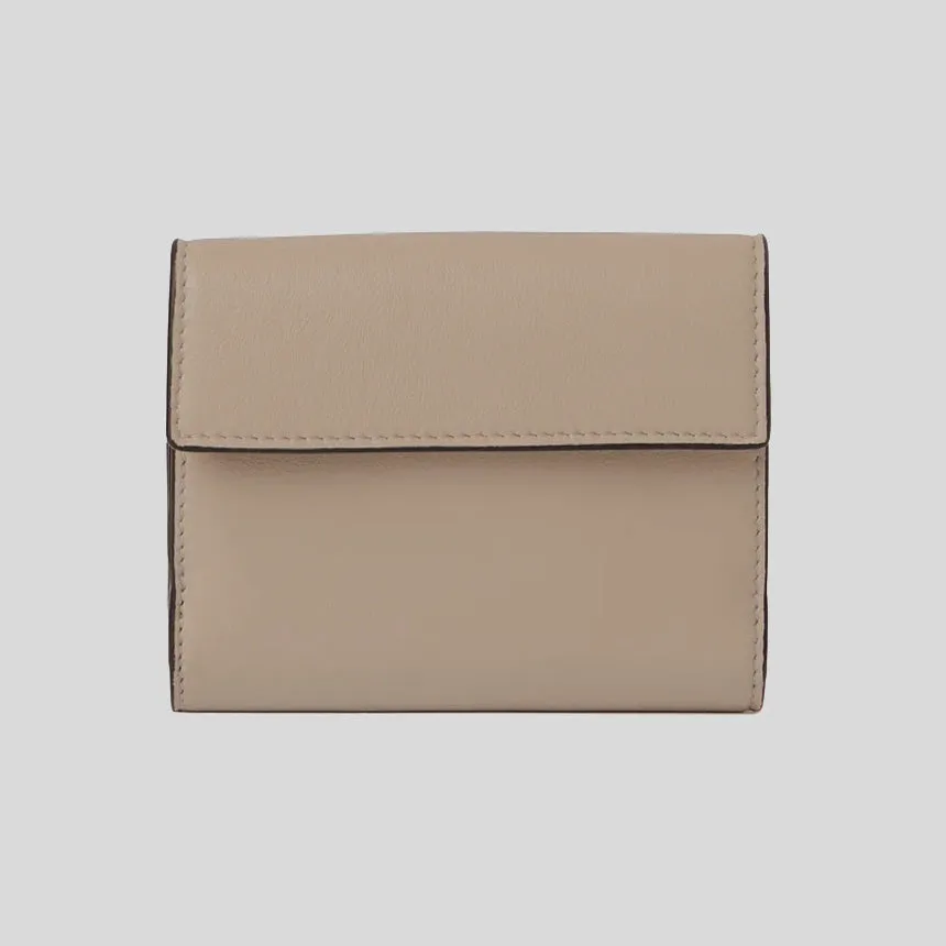 CHLOE Small Envelope Trifold Wallet In Grained Leather Motty Grey CHC25SP543O93