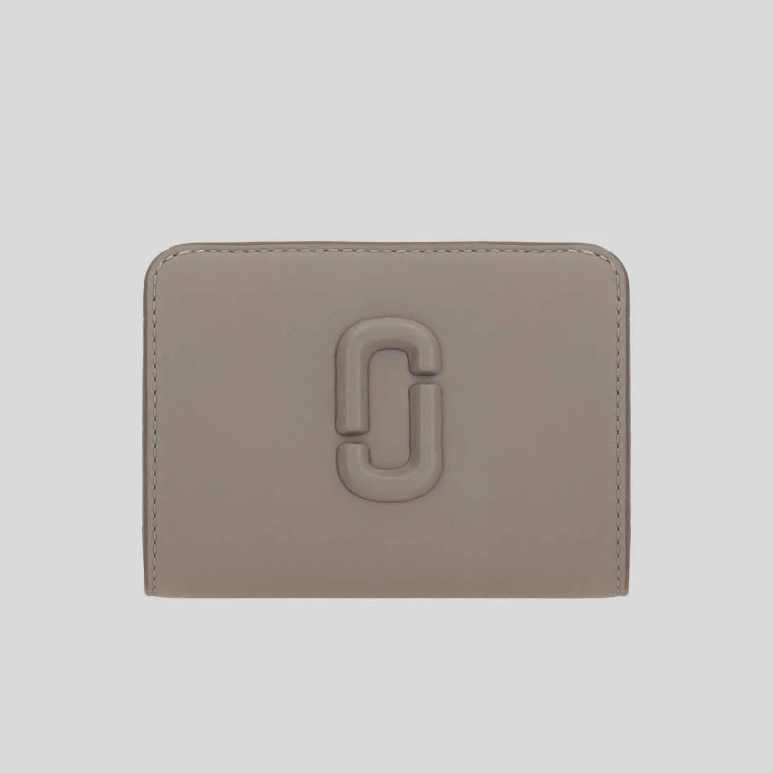 MARC JACOBS The Covered J Marc Mini Compact Wallet Cement 2S4SMP007S02