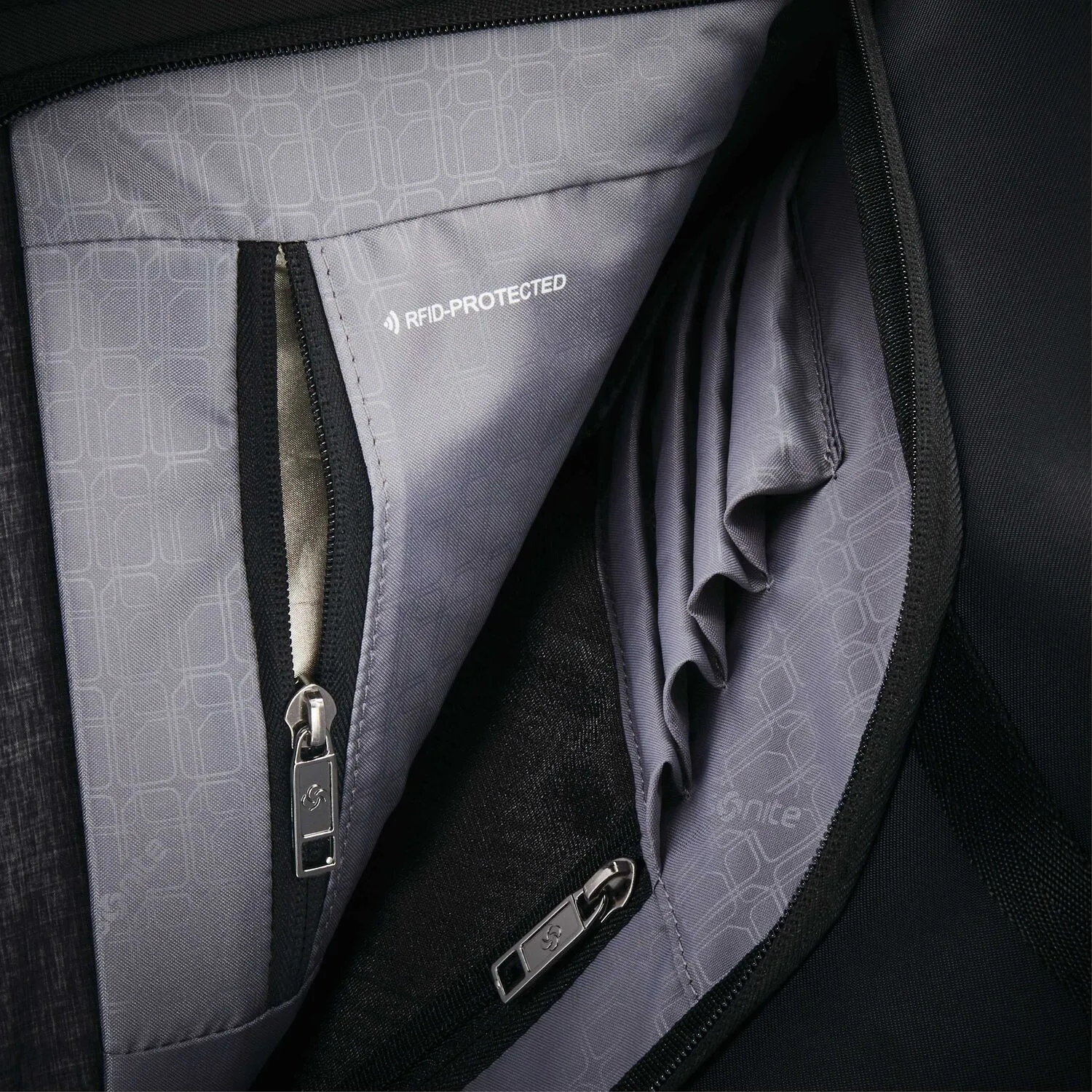 Samsonite Encompass Convertible Overnight Backpack
