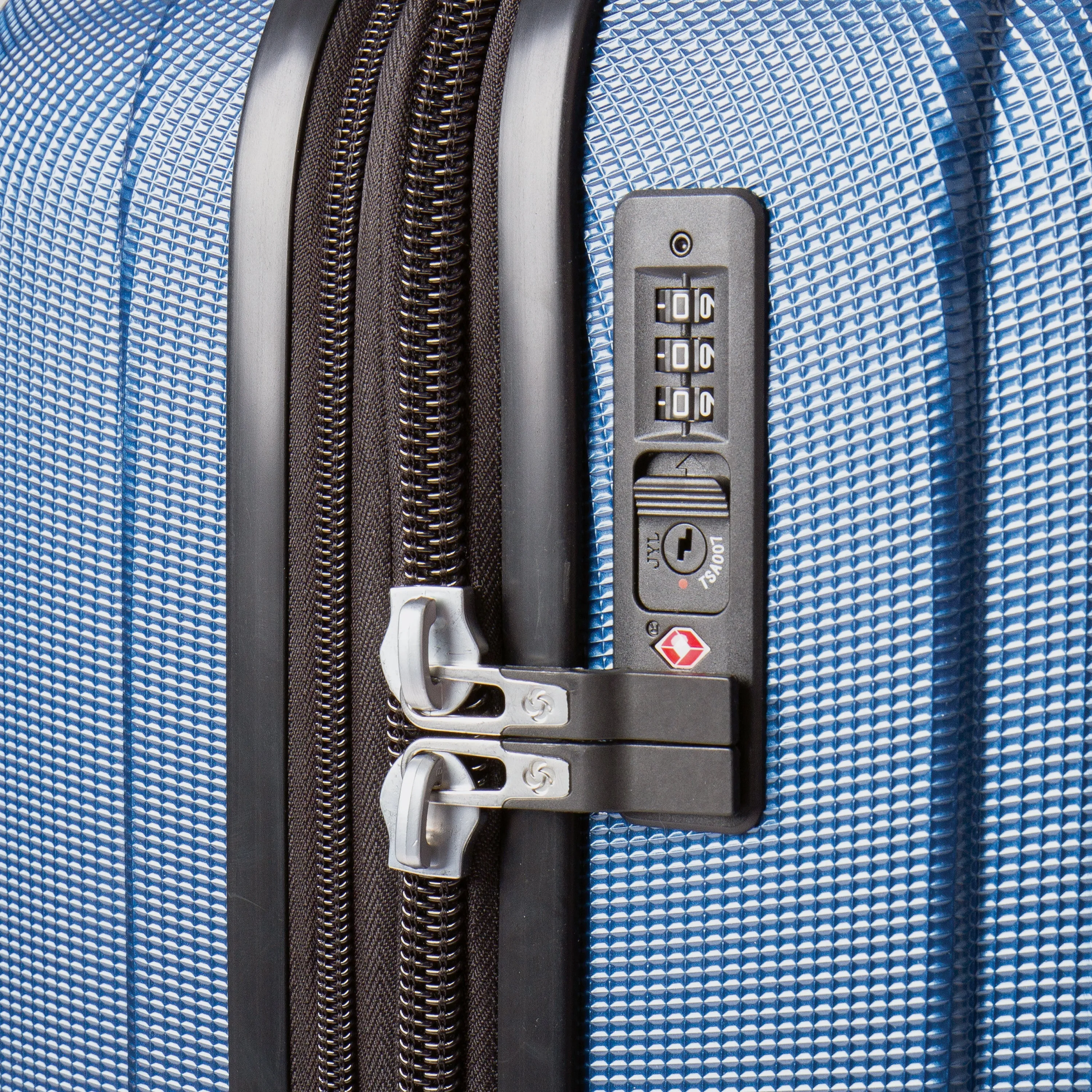 Samsonite Omni 3.0 Medium Spinner Expandable Luggage