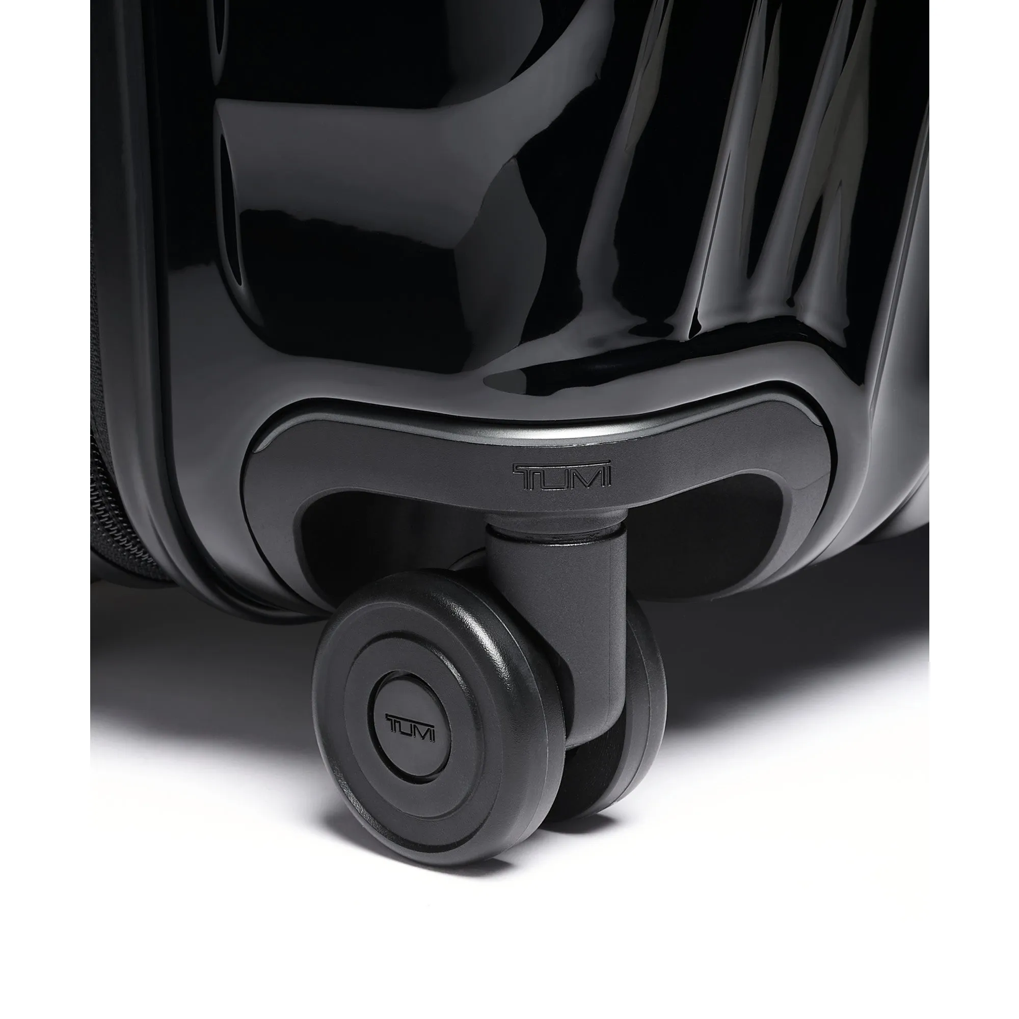 Tumi 19 Degree Continental Expandable 4 Wheeled Carry-On Luggage